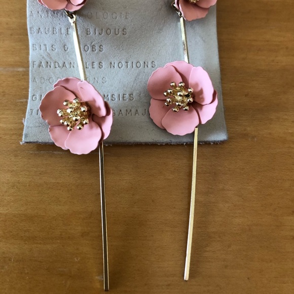 Anthropologie floral drop earrings - Picture 3 of 8